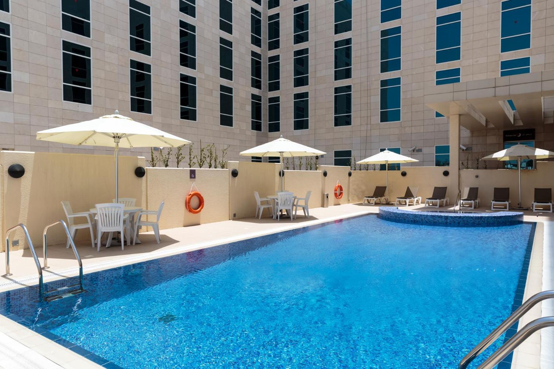 Premier Inn Doha Education City Exterior photo